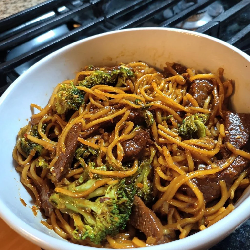 Delicious Beef and Broccoli Lo Mein dish with tender beef and fresh broccoli.